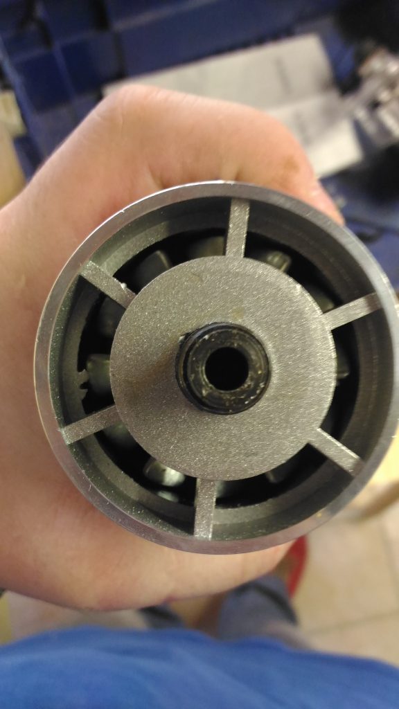 Bague fendue serrée à l'étau