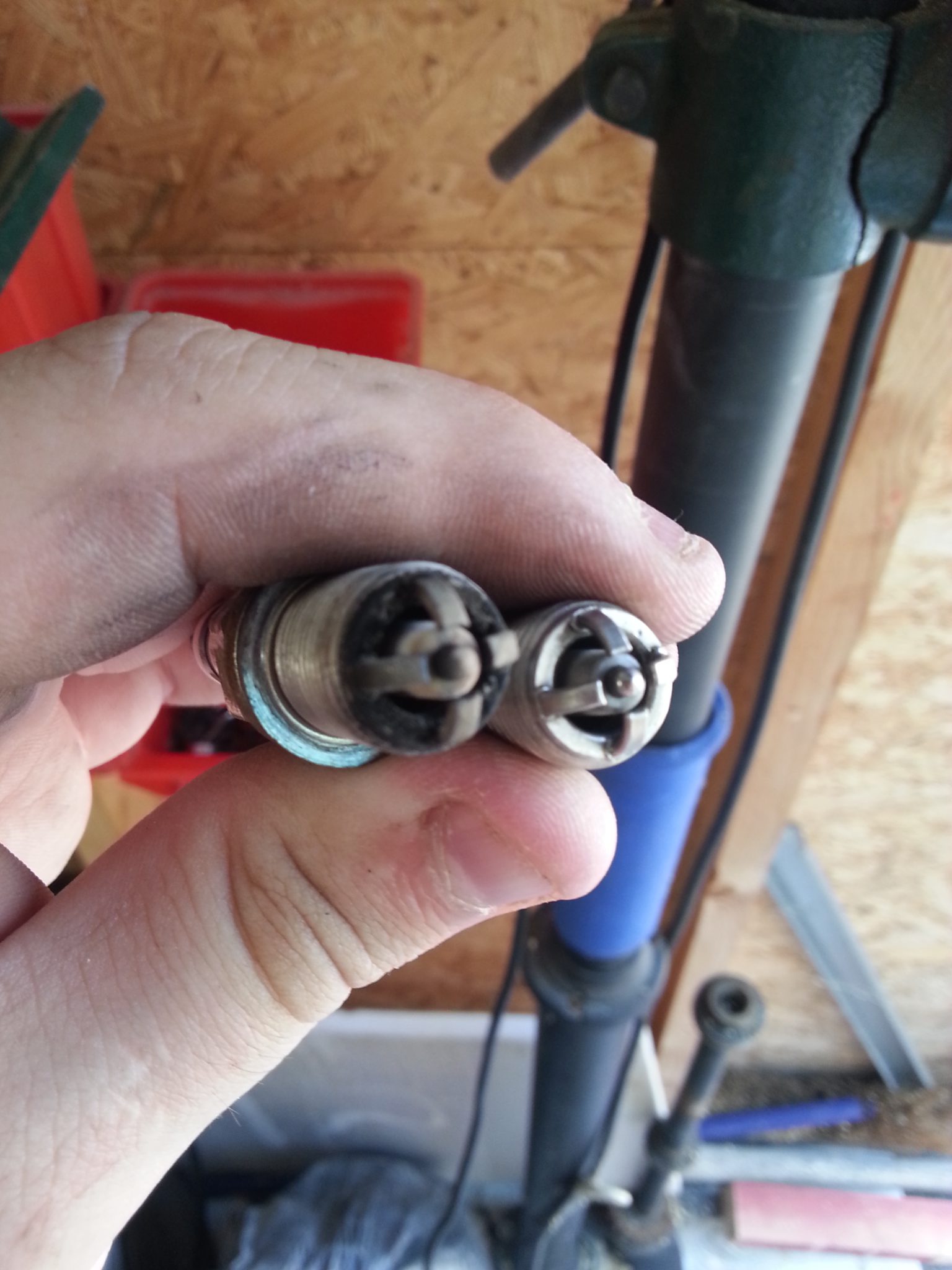 Bougies propres après nettoyage