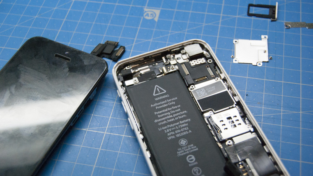 Réparation iPhone 5c : diagnostic écran et tactile défectueux