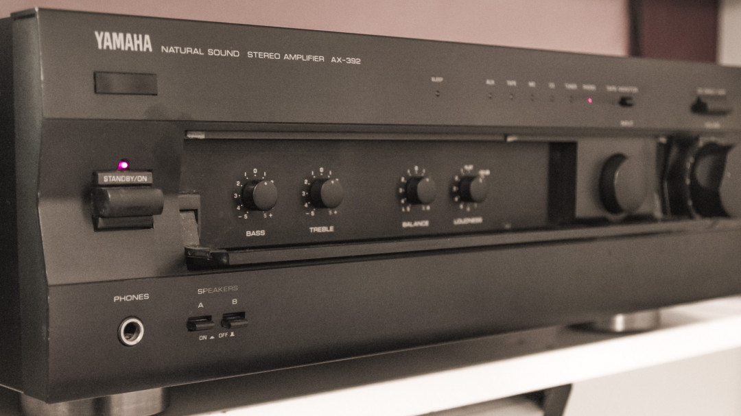 YAMAHA AX-392 … Sortie des poubelles